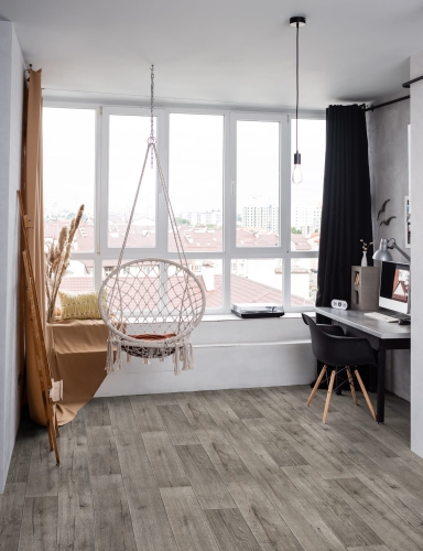 Wykładzina PCV Step Brunel 84 Drewno Deska Rustykalna Szary Aranżacja.jpg