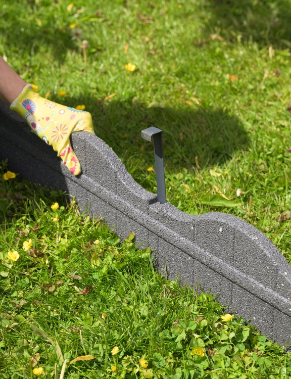 Efloor Obrzeże Trawnikowe + 3 szpilki Carolina Szary 118dł.x2,5szer.x15,25wys