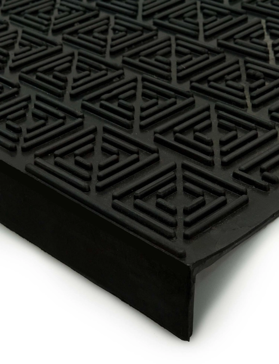 efloor_nakladka_gumowa_na_schody_zestaw_2szt_czarny_73x24cm