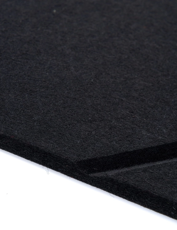efloor_panel_scienny_akustyczny_filcowy_felly_40x40cm_kwadrat_02_czarny