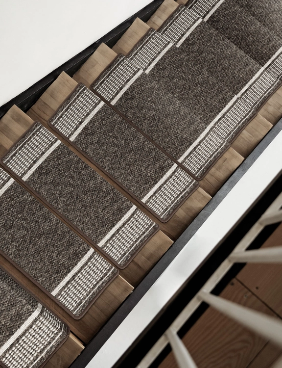 efloor_nakladka_na_schody_runner_28x67cm_brazowy