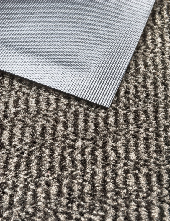 efloor_wycieraczka_pod_drzwi_liguria_90x150cm_brazowy