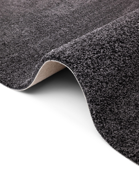 efloor_wykladzina_dywanowa_shaggy_4m_elis_77_antracytowy_certyfikat_cfl_s1